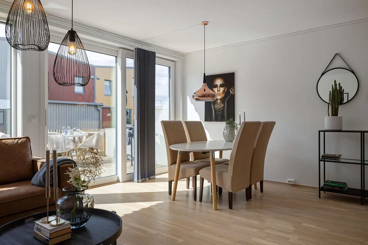 Window Tint for Home: Comfort, Privacy & Savings